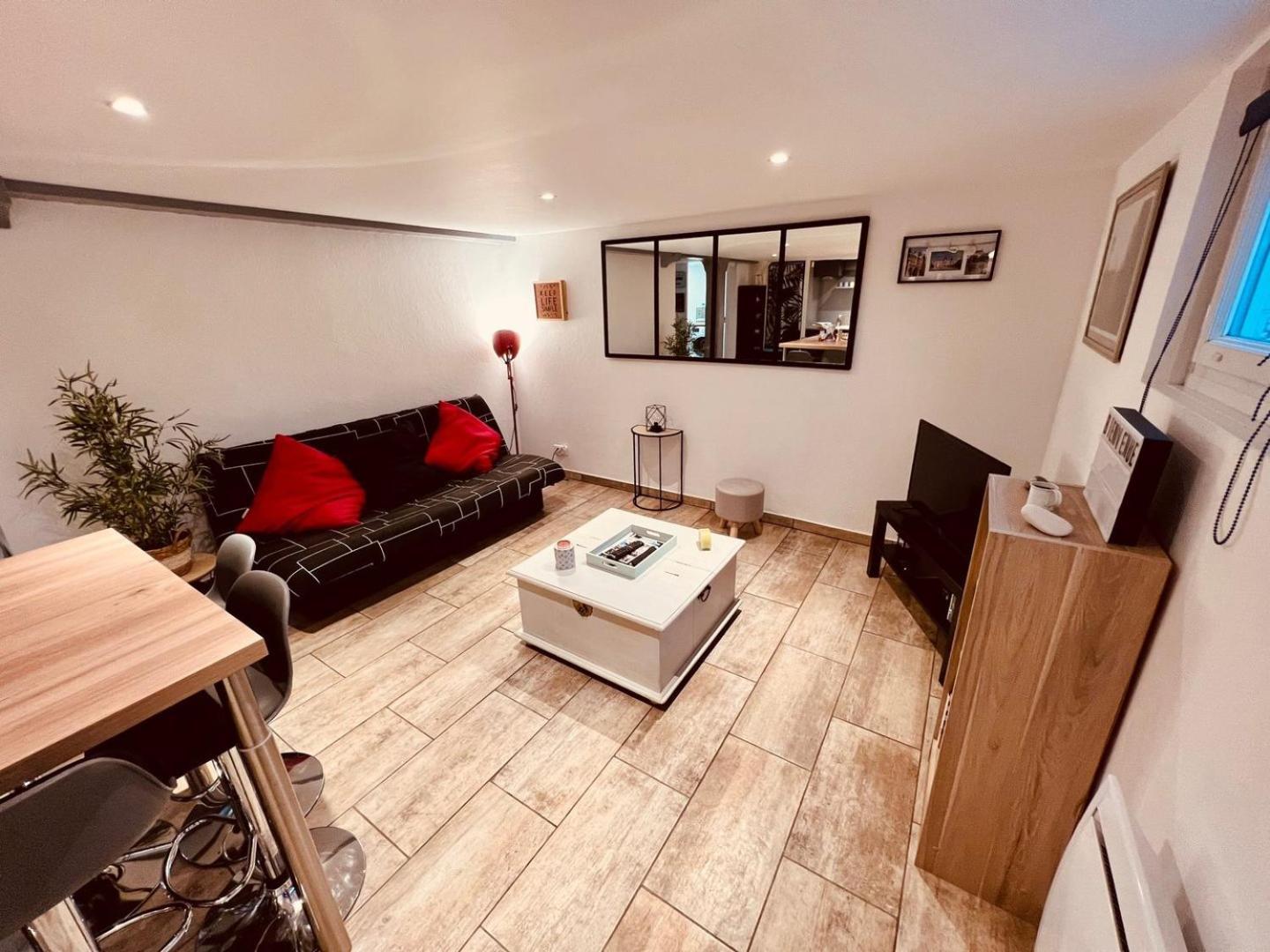 Le Camille Charming With Garden 5 Min Chu Appartement *